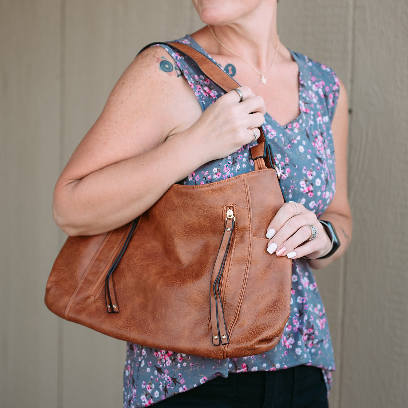 Kara Slouchy Bag: brown